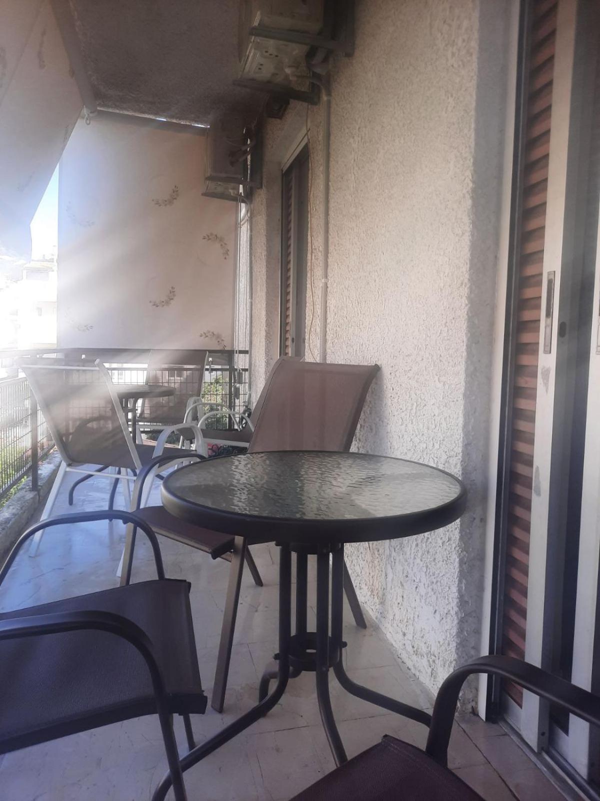 Georgios Apartment *